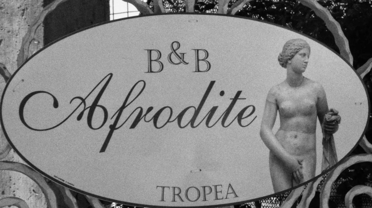 Afrodite Accomodation Тропеа Екстер'єр фото