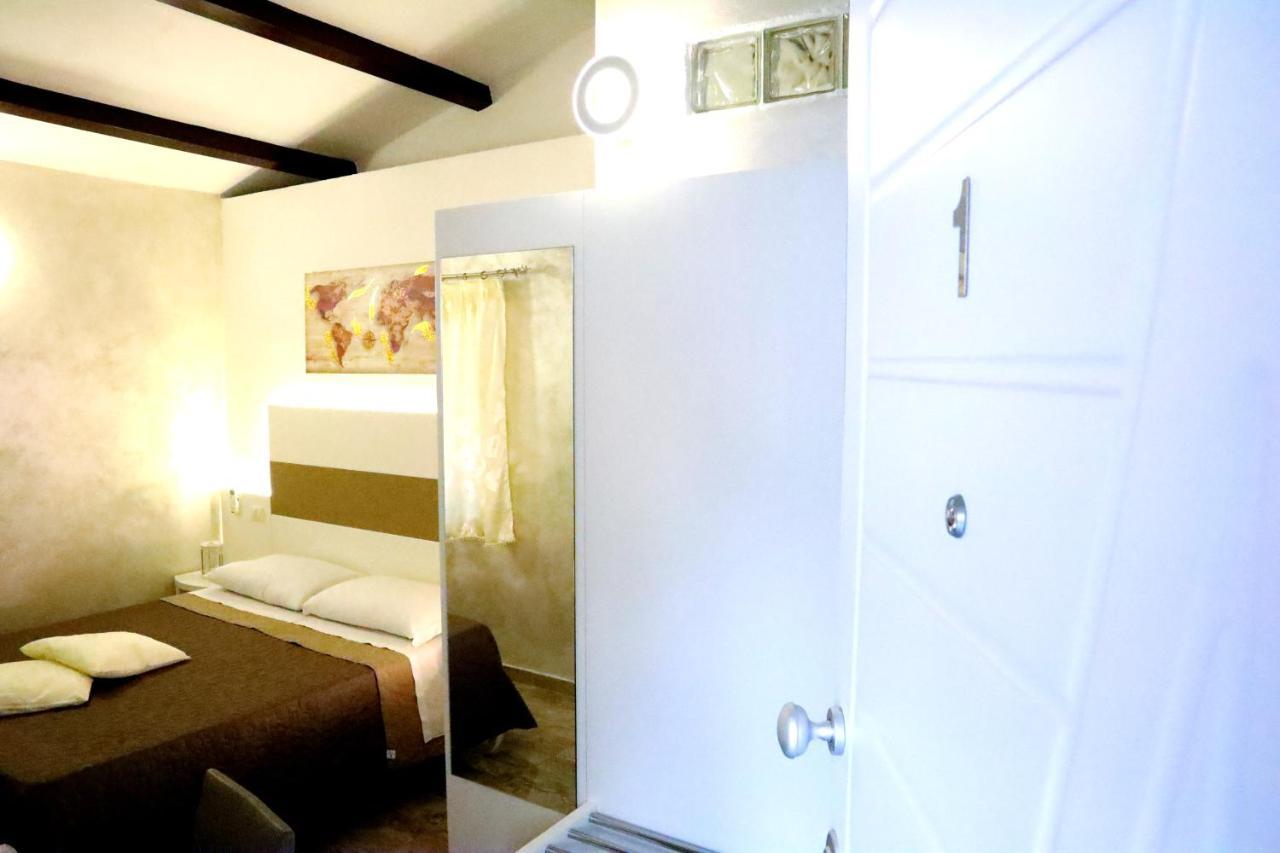 Afrodite Accomodation Тропеа Екстер'єр фото