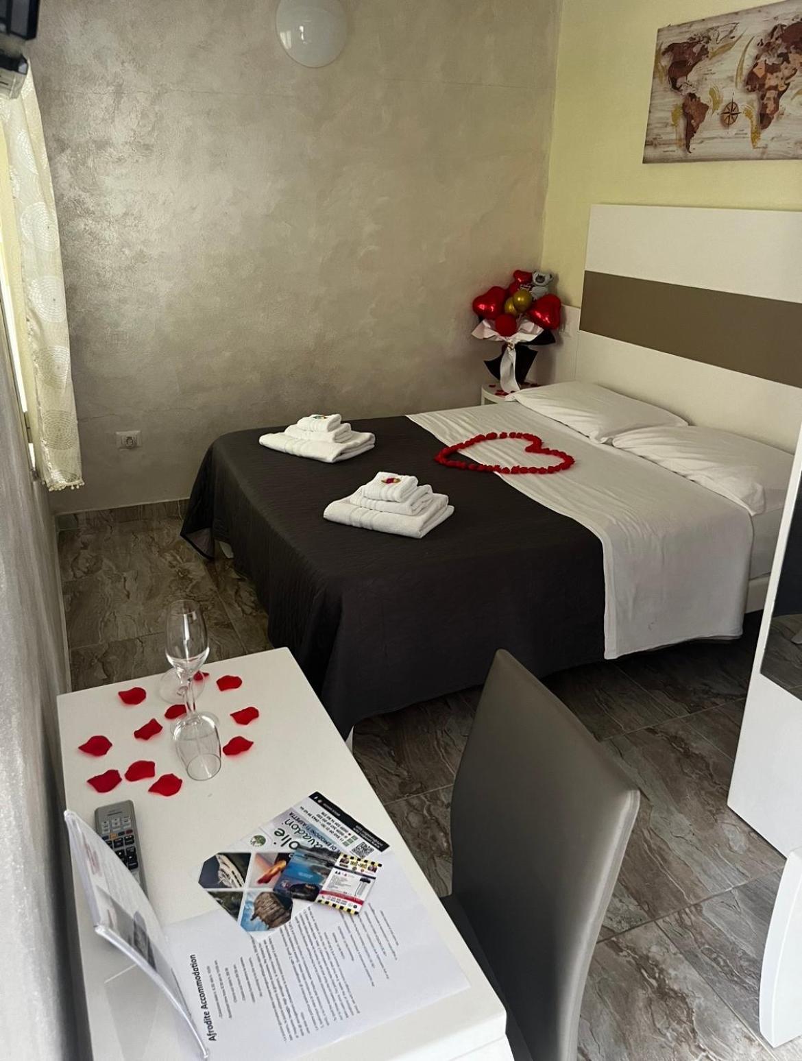 Afrodite Accomodation Тропеа Екстер'єр фото