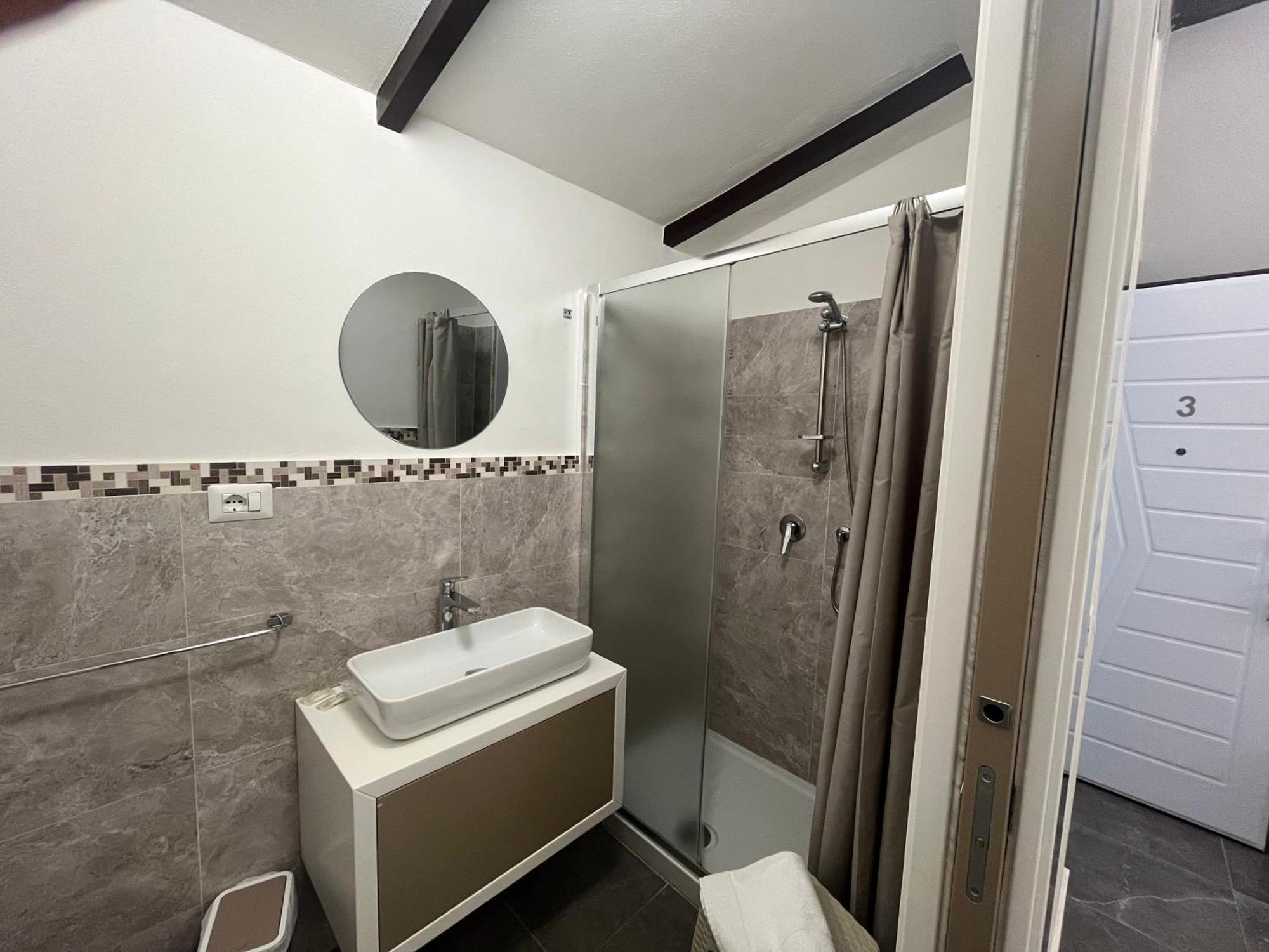 Afrodite Accomodation Тропеа Екстер'єр фото