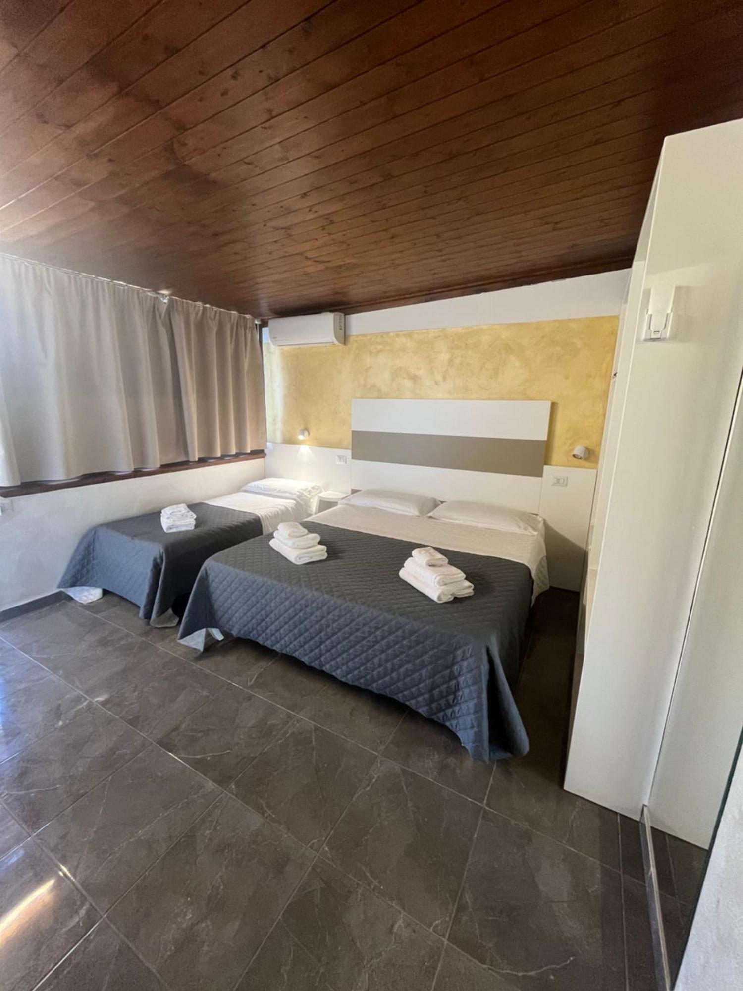 Afrodite Accomodation Тропеа Екстер'єр фото